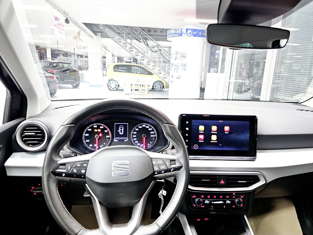 Seat Arona  bei Hoffmann Automobile in Wolfsburg kaufen und sofort mitnehmen - Bild 13