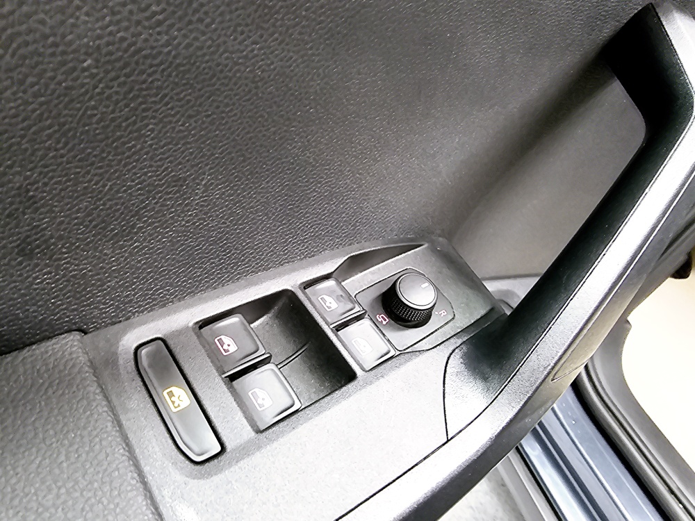 Seat Arona  bei Hoffmann Automobile in Wolfsburg kaufen und sofort mitnehmen - Bild 16