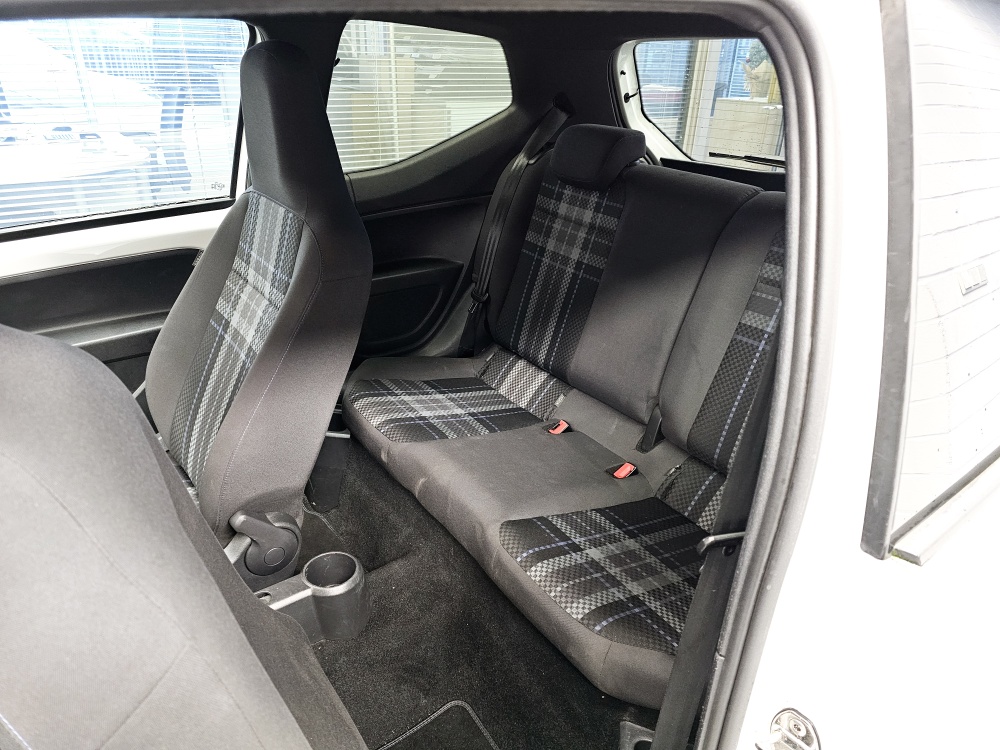 VW up!  bei Hoffmann Automobile in Wolfsburg kaufen und sofort mitnehmen - Bild 5
