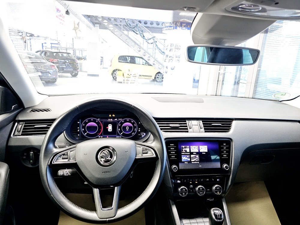 Skoda Octavia Combi  bei Hoffmann Automobile in Wolfsburg kaufen und sofort mitnehmen - Bild 16
