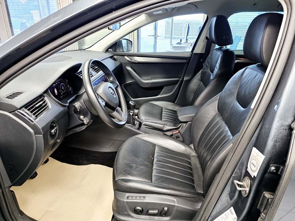 Skoda Octavia Combi  bei Hoffmann Automobile in Wolfsburg kaufen und sofort mitnehmen - Bild 18