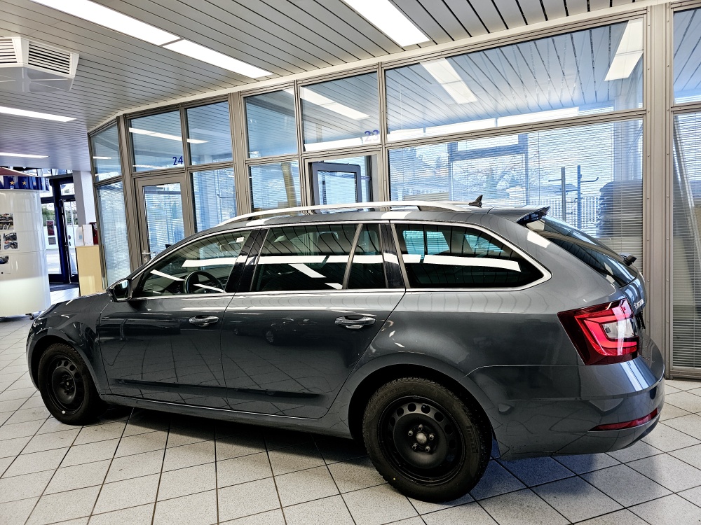 Skoda Octavia Combi  bei Hoffmann Automobile in Wolfsburg kaufen und sofort mitnehmen - Bild 21
