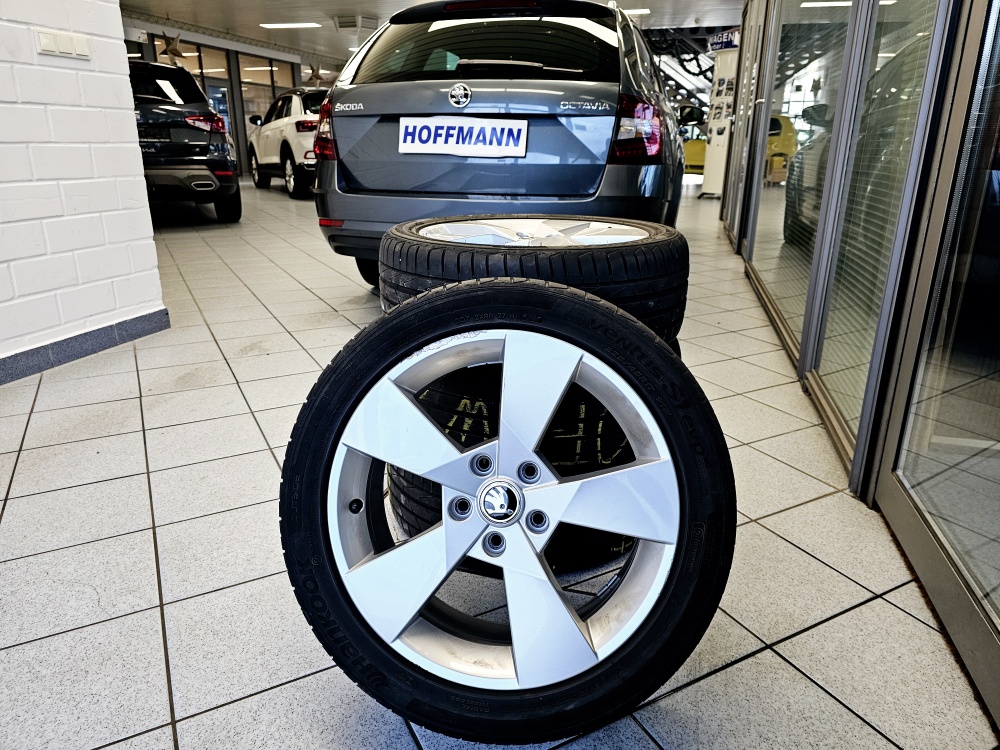 Skoda Octavia Combi  bei Hoffmann Automobile in Wolfsburg kaufen und sofort mitnehmen - Bild 3