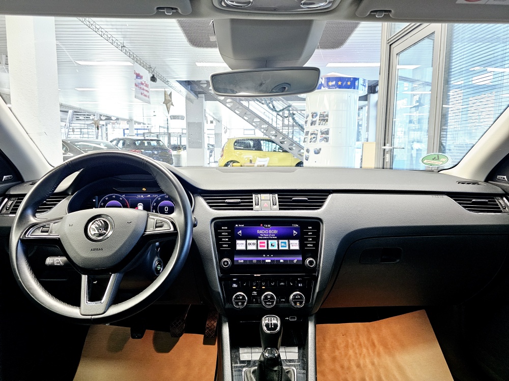 Skoda Octavia Combi  bei Hoffmann Automobile in Wolfsburg kaufen und sofort mitnehmen - Bild 6