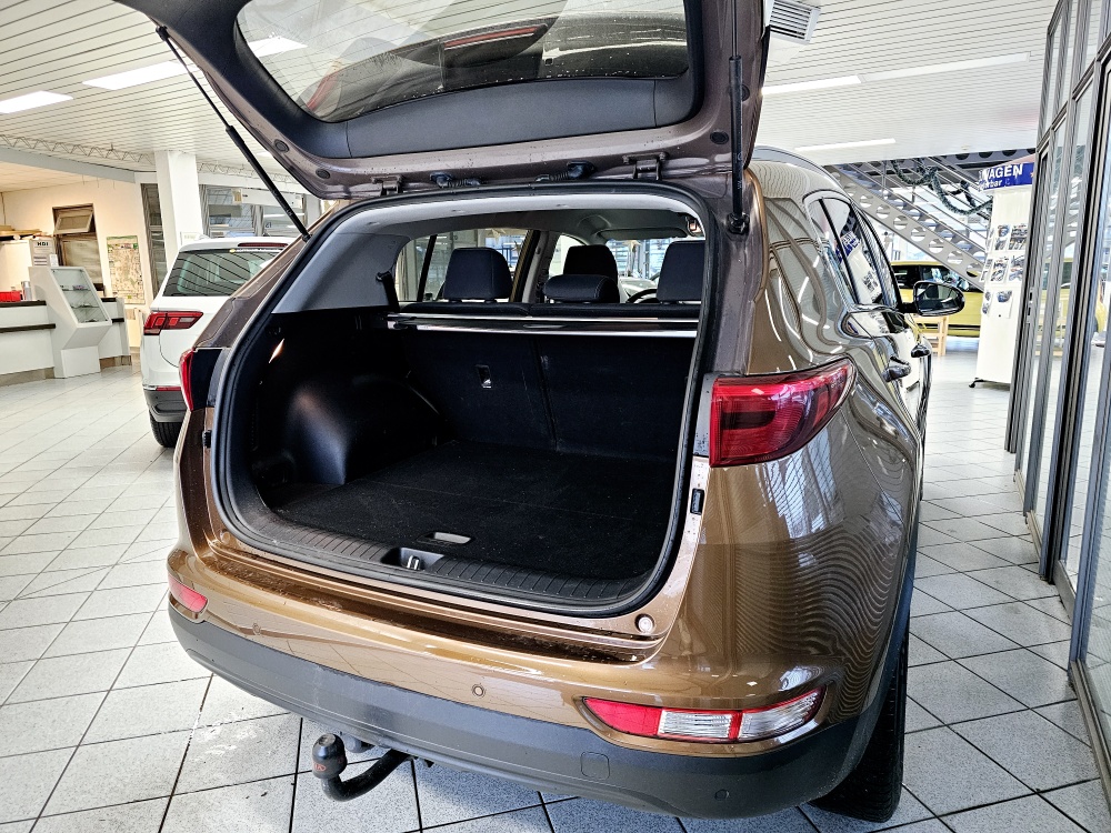 Kia Sportage  bei Hoffmann Automobile in Wolfsburg kaufen und sofort mitnehmen - Bild 2