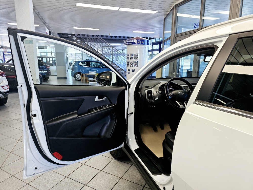 Kia Sportage  bei Hoffmann Automobile in Wolfsburg kaufen und sofort mitnehmen - Bild 18