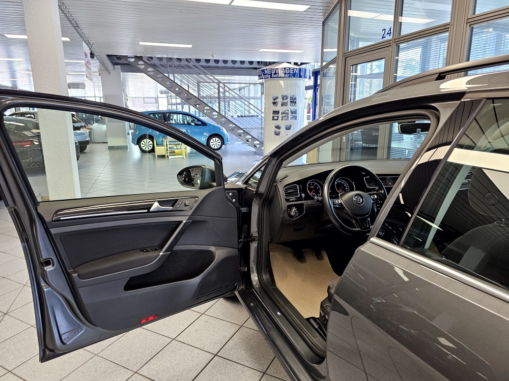 VW Golf Variant  bei Hoffmann Automobile in Wolfsburg kaufen und sofort mitnehmen - Bild 18