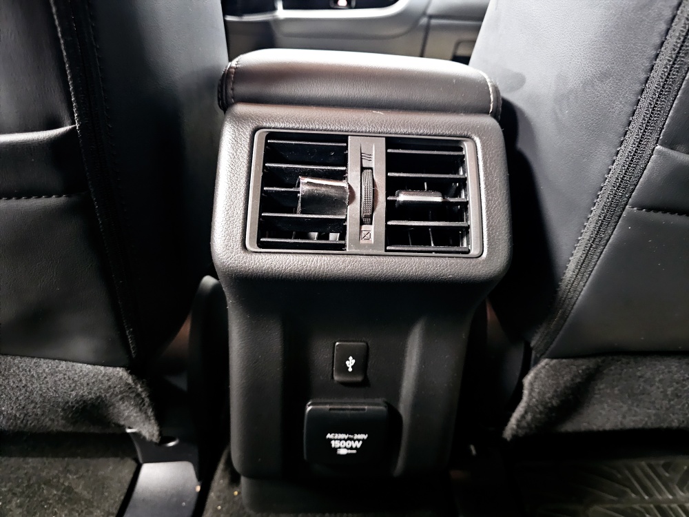 Mitsubishi Outlander  bei Hoffmann Automobile in Wolfsburg kaufen und sofort mitnehmen - Bild 11