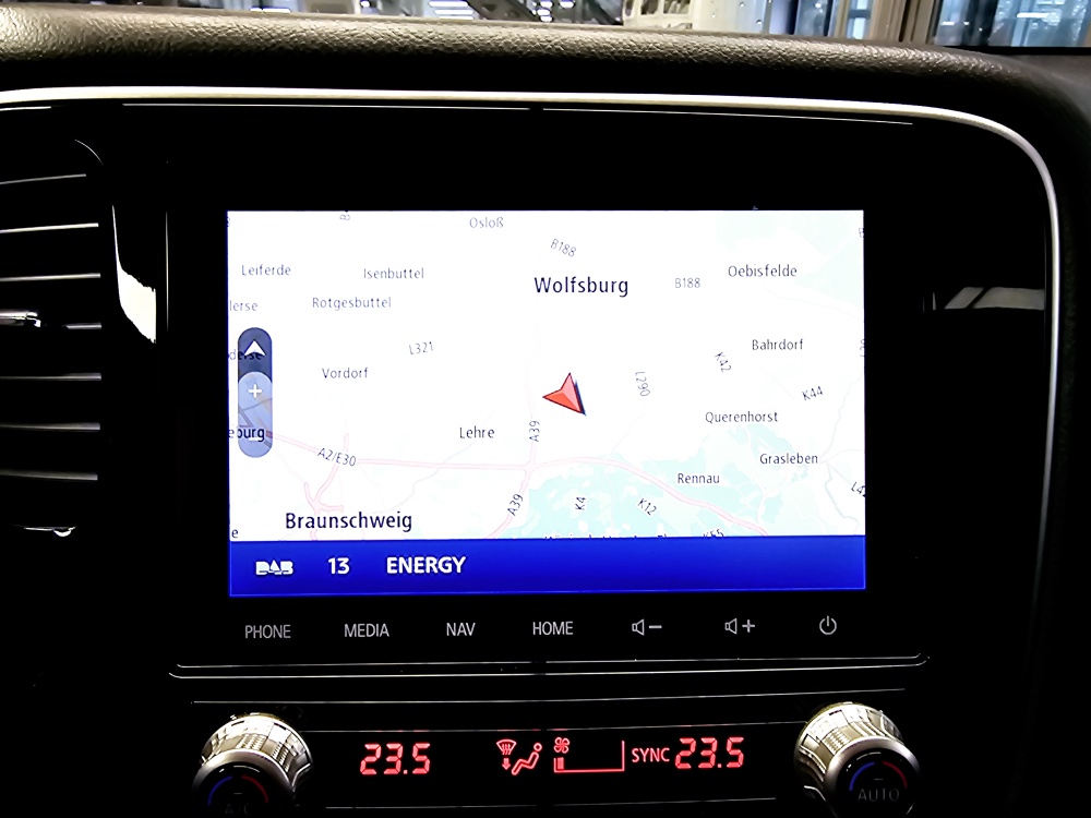 Mitsubishi Outlander  bei Hoffmann Automobile in Wolfsburg kaufen und sofort mitnehmen - Bild 15