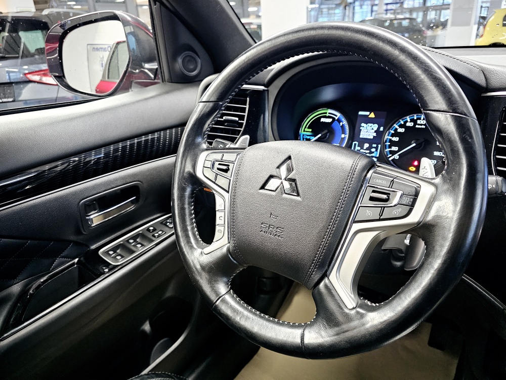 Mitsubishi Outlander  bei Hoffmann Automobile in Wolfsburg kaufen und sofort mitnehmen - Bild 18