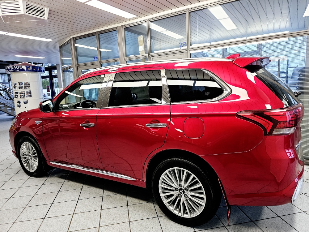 Mitsubishi Outlander  bei Hoffmann Automobile in Wolfsburg kaufen und sofort mitnehmen - Bild 27