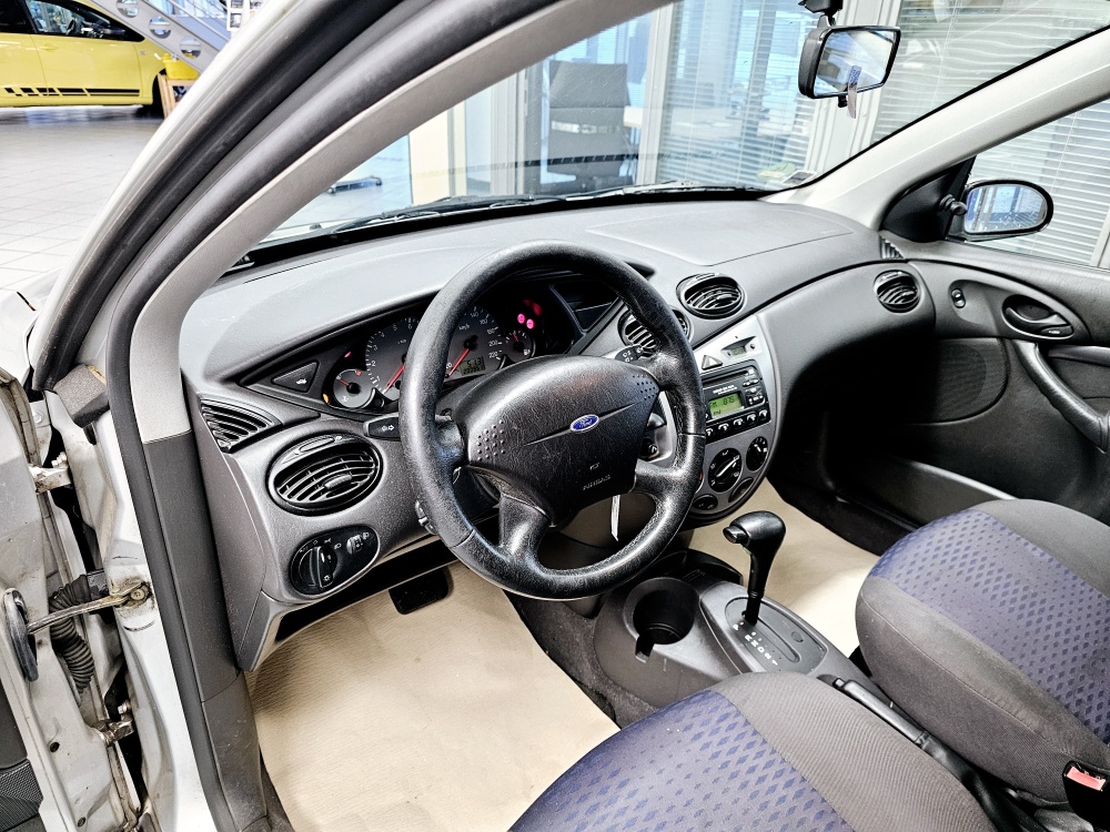 Ford Focus  bei Hoffmann Automobile in Wolfsburg kaufen und sofort mitnehmen - Bild 11