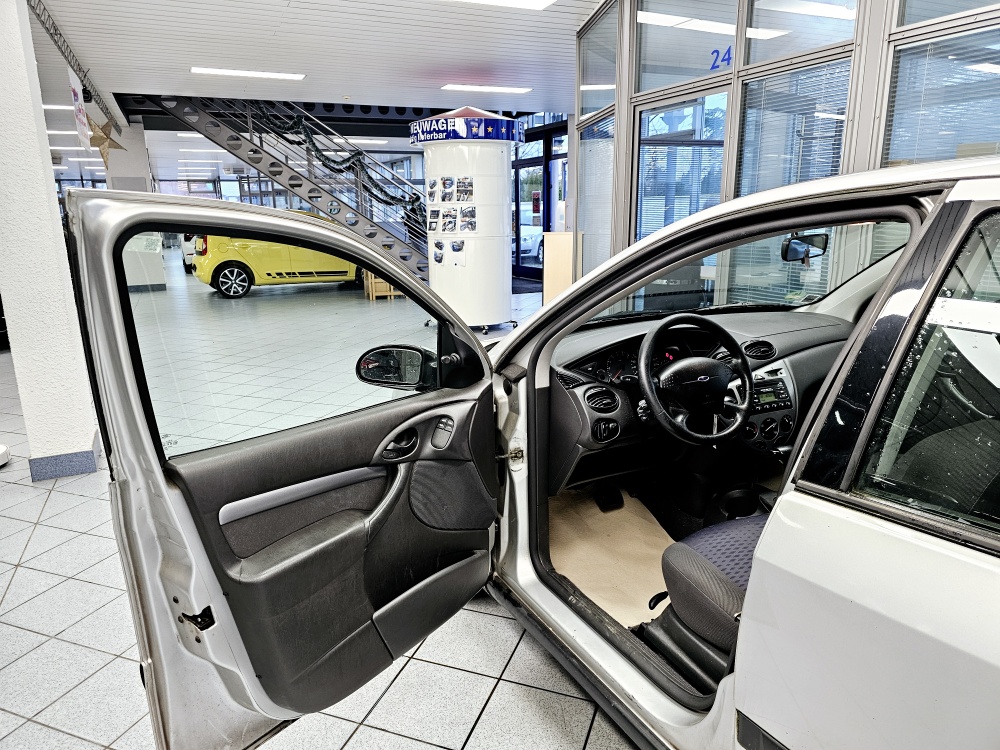 Ford Focus  bei Hoffmann Automobile in Wolfsburg kaufen und sofort mitnehmen - Bild 13