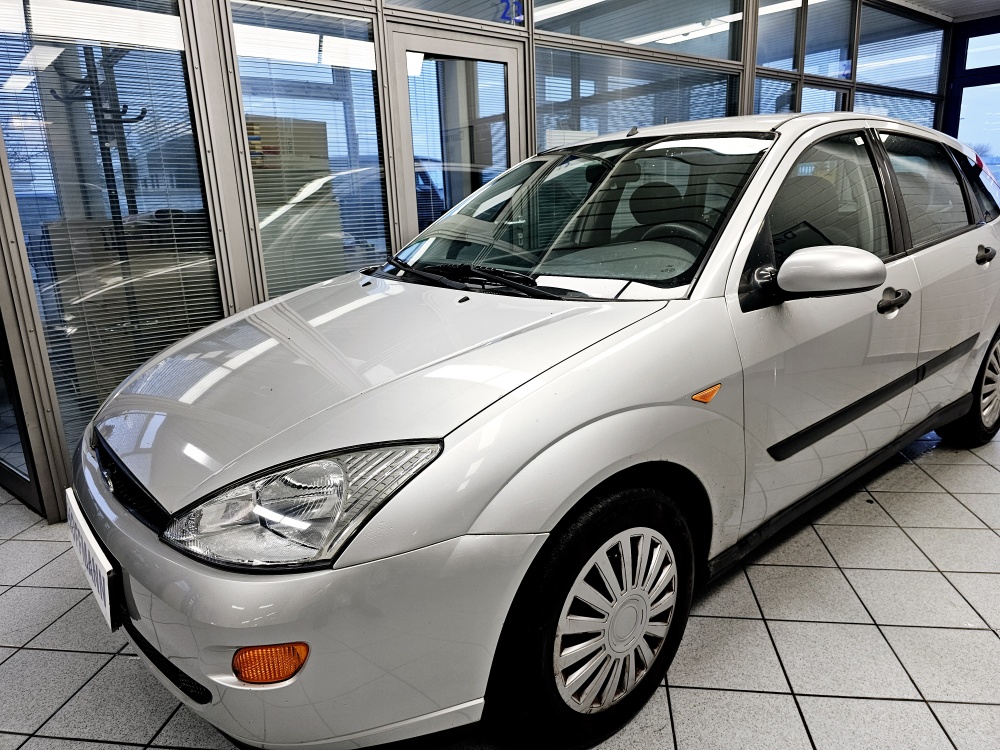 Ford Focus  bei Hoffmann Automobile in Wolfsburg kaufen und sofort mitnehmen - Bild 15