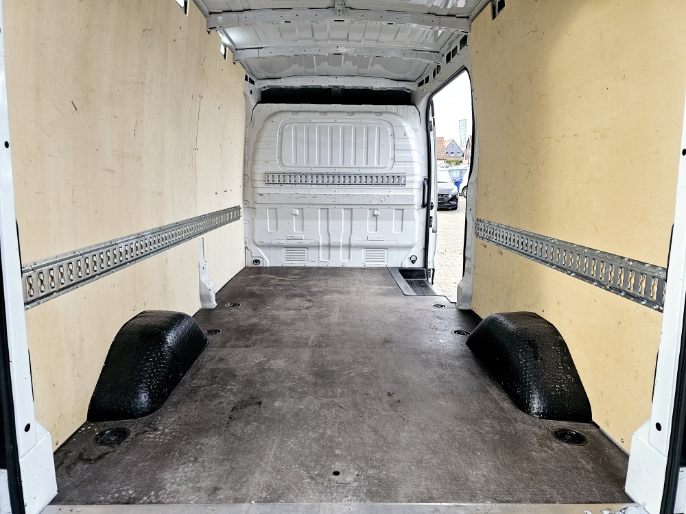 Maxus Deliver 9  bei Hoffmann Automobile in Wolfsburg kaufen und sofort mitnehmen - Bild 3