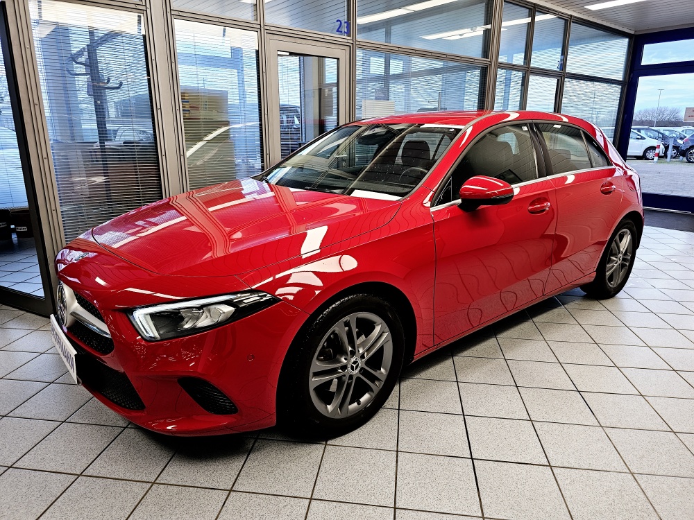 Mercedes-Benz A 180  für nur 22.700,- € bei Hoffmann Automobile in Wolfsburg kaufen und sofort mitnehmen