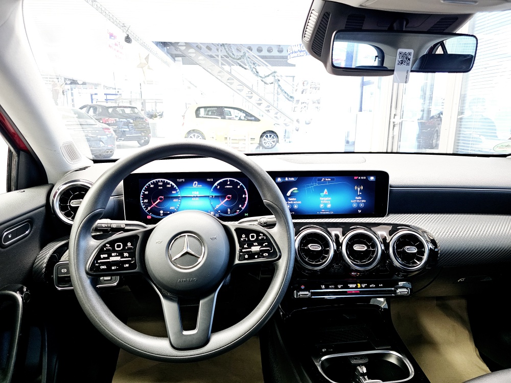 Mercedes-Benz A 180  bei Hoffmann Automobile in Wolfsburg kaufen und sofort mitnehmen - Bild 16