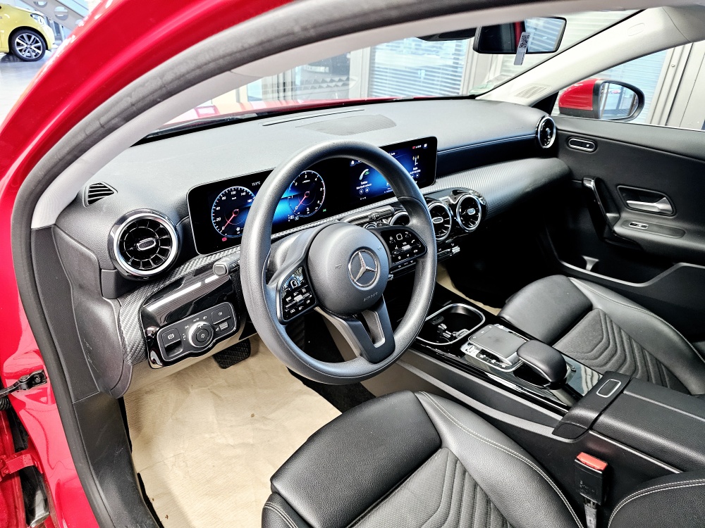 Mercedes-Benz A 180  bei Hoffmann Automobile in Wolfsburg kaufen und sofort mitnehmen - Bild 17