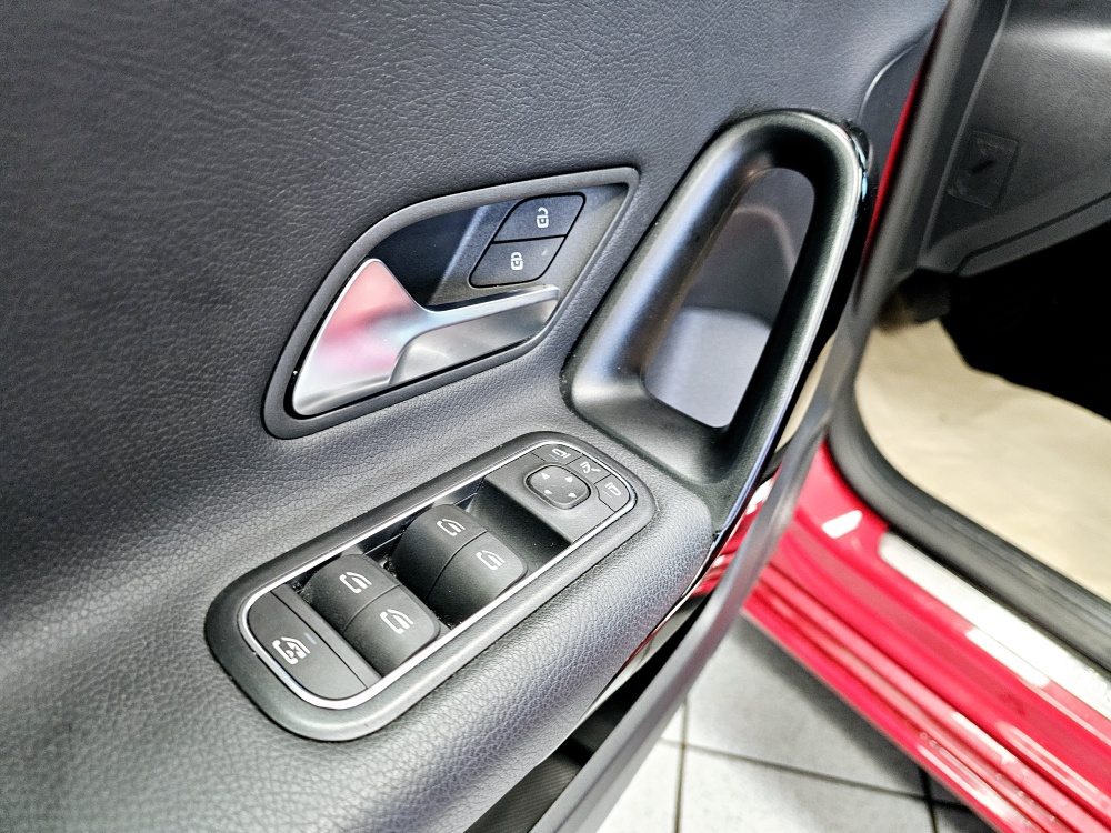 Mercedes-Benz A 180  bei Hoffmann Automobile in Wolfsburg kaufen und sofort mitnehmen - Bild 19