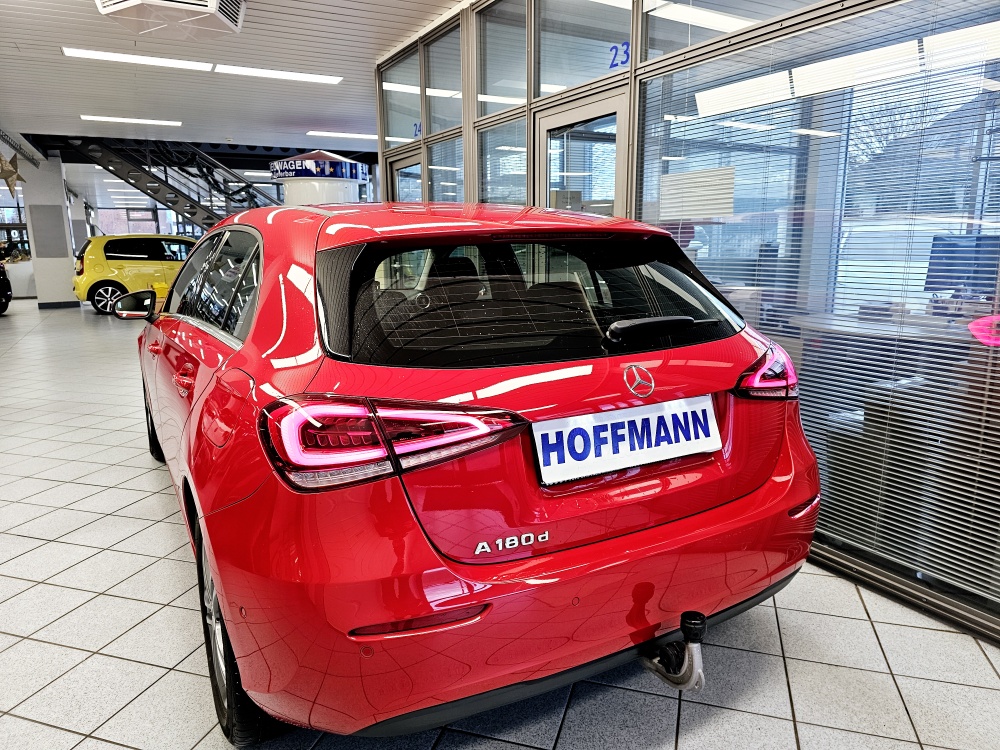 Mercedes-Benz A 180  bei Hoffmann Automobile in Wolfsburg kaufen und sofort mitnehmen - Bild 4