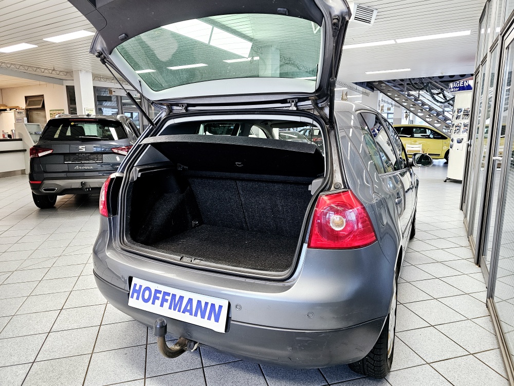 VW Golf  bei Hoffmann Automobile in Wolfsburg kaufen und sofort mitnehmen - Bild 2