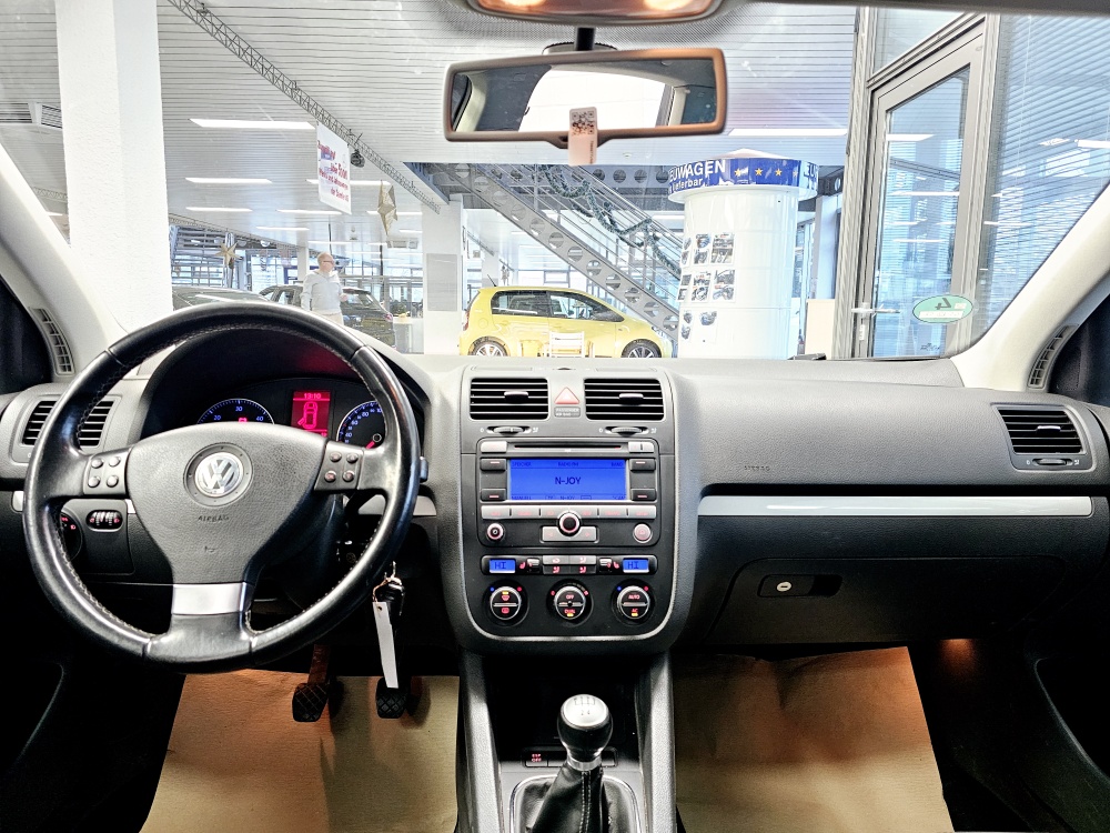 VW Golf  bei Hoffmann Automobile in Wolfsburg kaufen und sofort mitnehmen - Bild 7