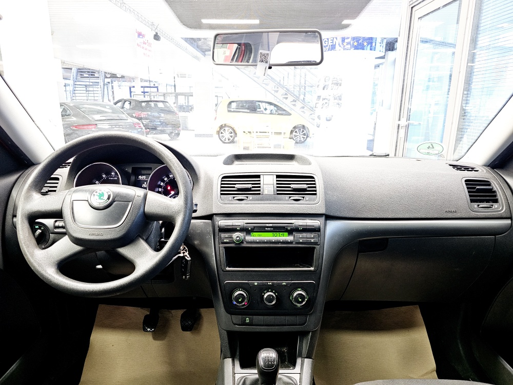 Skoda Yeti  bei Hoffmann Automobile in Wolfsburg kaufen und sofort mitnehmen - Bild 5