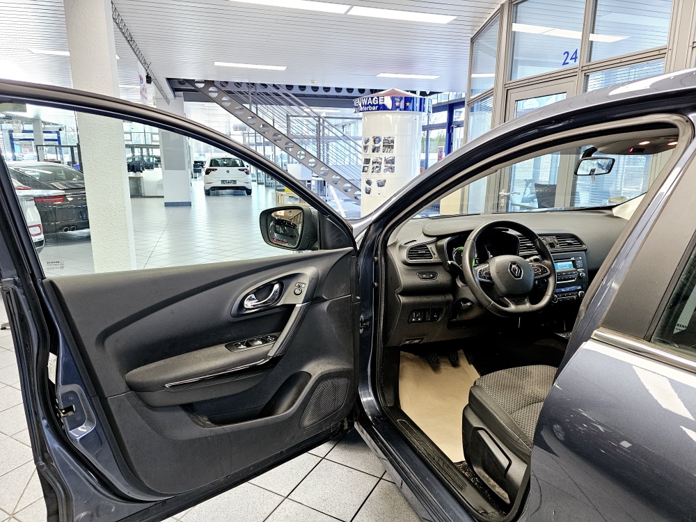 Renault Kadjar  bei Hoffmann Automobile in Wolfsburg kaufen und sofort mitnehmen - Bild 13