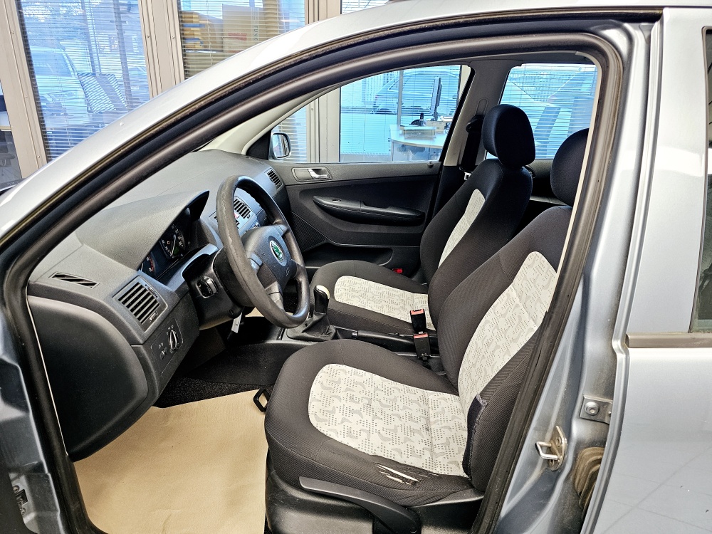 Skoda Fabia Combi  bei Hoffmann Automobile in Wolfsburg kaufen und sofort mitnehmen - Bild 11