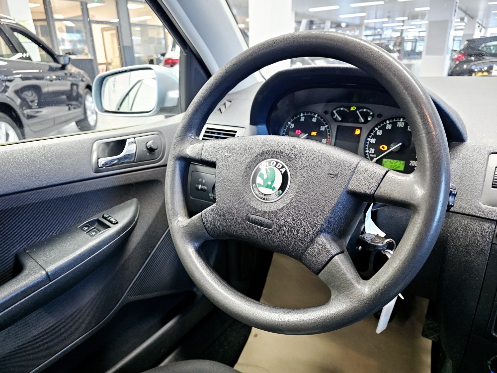 Skoda Fabia Combi  bei Hoffmann Automobile in Wolfsburg kaufen und sofort mitnehmen - Bild 8