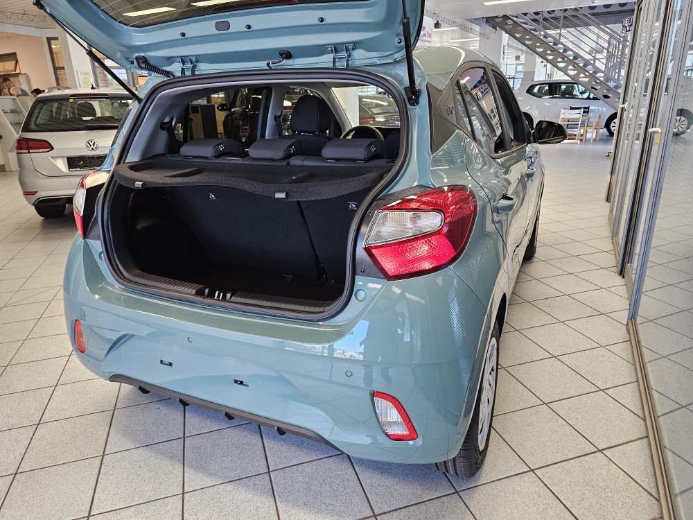 Hyundai i10  bei Hoffmann Automobile in Wolfsburg kaufen und sofort mitnehmen - Bild 2