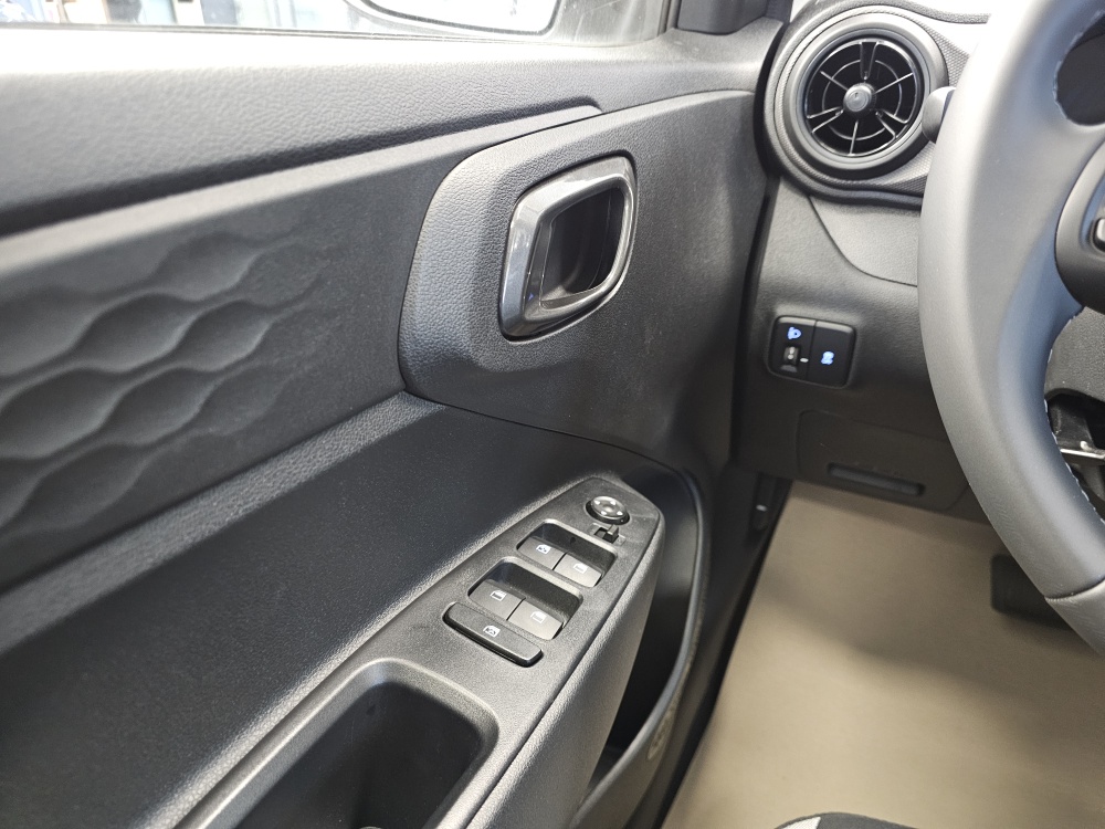 Hyundai i10  bei Hoffmann Automobile in Wolfsburg kaufen und sofort mitnehmen - Bild 13