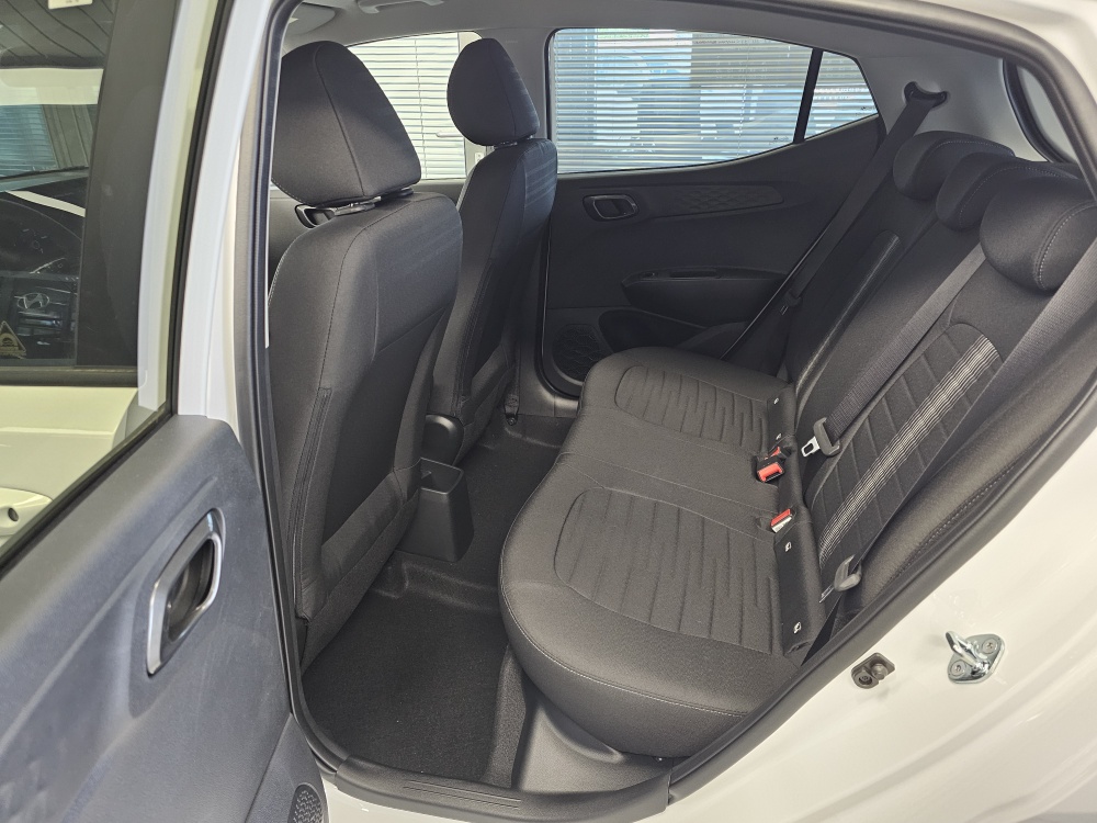 Hyundai i10  bei Hoffmann Automobile in Wolfsburg kaufen und sofort mitnehmen - Bild 4