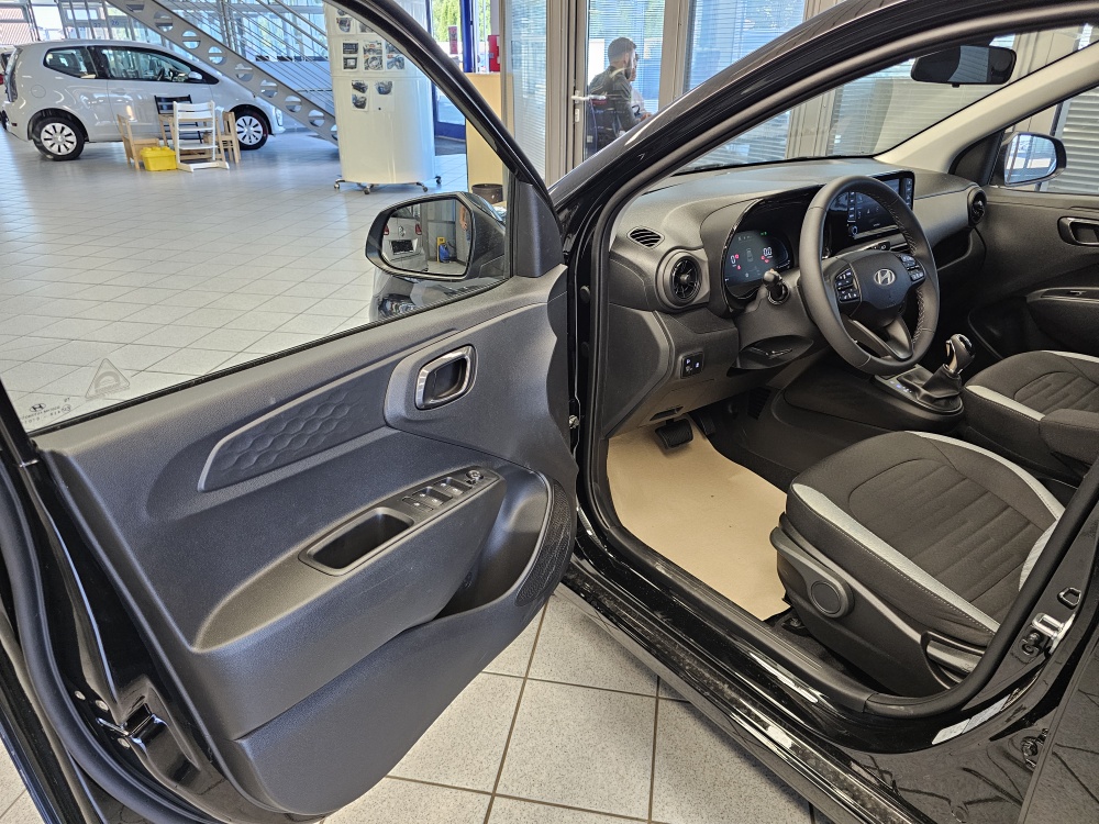 Hyundai i10  bei Hoffmann Automobile in Wolfsburg kaufen und sofort mitnehmen - Bild 19
