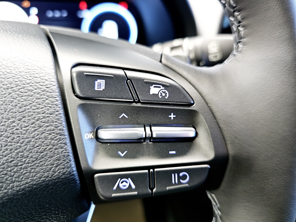 Hyundai i30 Kombi  bei Hoffmann Automobile in Wolfsburg kaufen und sofort mitnehmen - Bild 18