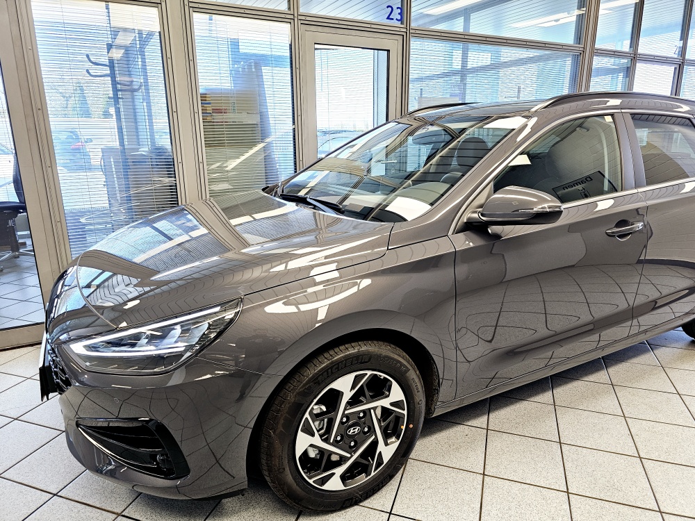 Hyundai i30 Kombi  bei Hoffmann Automobile in Wolfsburg kaufen und sofort mitnehmen - Bild 24