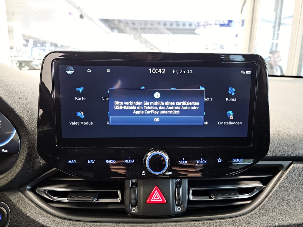 Hyundai i30 Kombi  bei Hoffmann Automobile in Wolfsburg kaufen und sofort mitnehmen - Bild 10