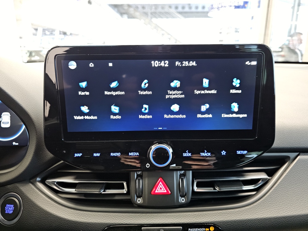 Hyundai i30 Kombi  bei Hoffmann Automobile in Wolfsburg kaufen und sofort mitnehmen - Bild 12