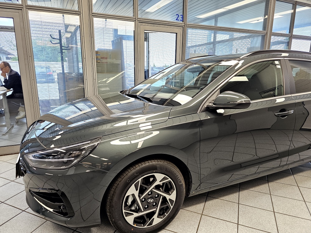 Hyundai i30 Kombi  bei Hoffmann Automobile in Wolfsburg kaufen und sofort mitnehmen - Bild 23