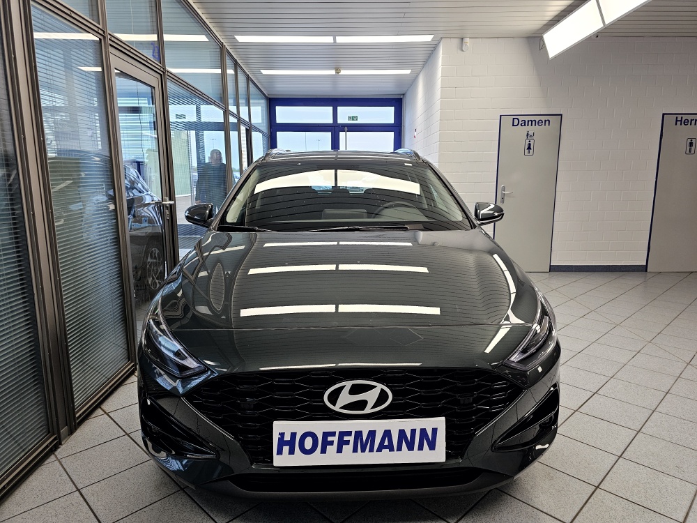 Hyundai i30 Kombi  bei Hoffmann Automobile in Wolfsburg kaufen und sofort mitnehmen - Bild 24