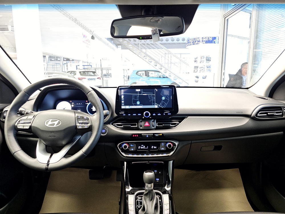 Hyundai i30 Kombi  bei Hoffmann Automobile in Wolfsburg kaufen und sofort mitnehmen - Bild 6
