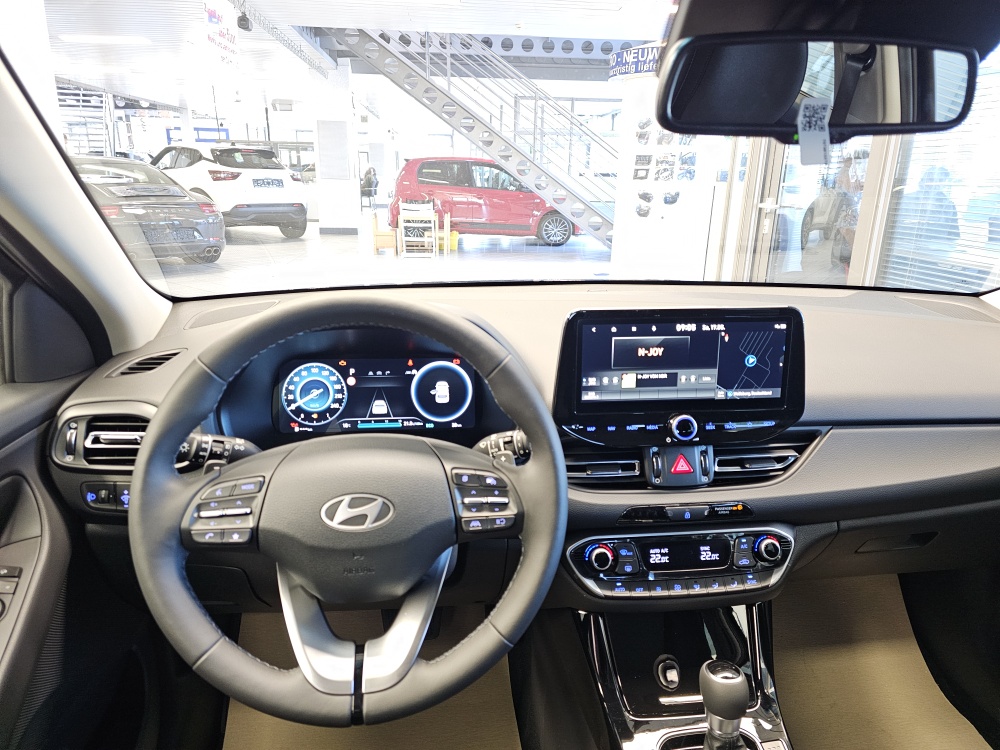 Hyundai i30 Kombi  bei Hoffmann Automobile in Wolfsburg kaufen und sofort mitnehmen - Bild 14