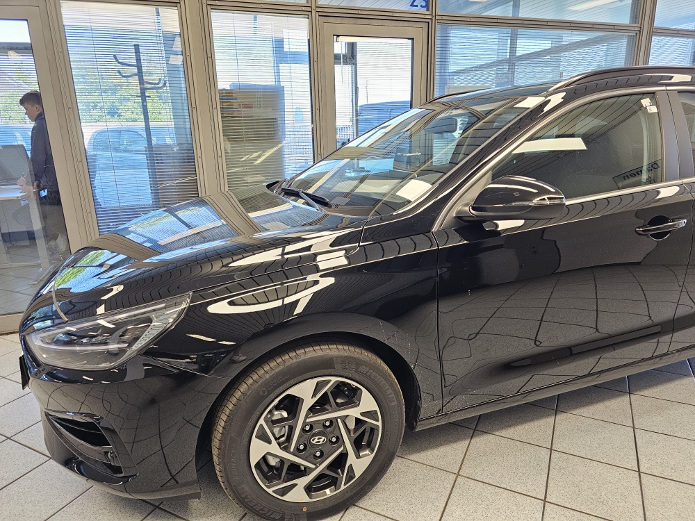 Hyundai i30 Kombi  bei Hoffmann Automobile in Wolfsburg kaufen und sofort mitnehmen - Bild 19