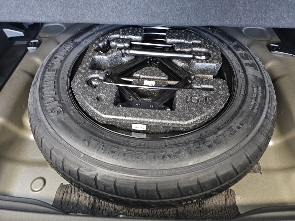 Hyundai Kona  bei Hoffmann Automobile in Wolfsburg kaufen und sofort mitnehmen - Bild 3