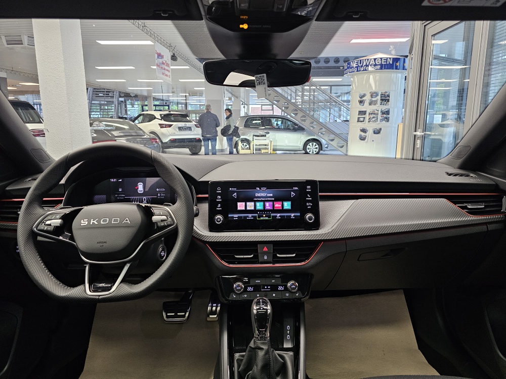 Skoda Kamiq  bei Hoffmann Automobile in Wolfsburg kaufen und sofort mitnehmen - Bild 7