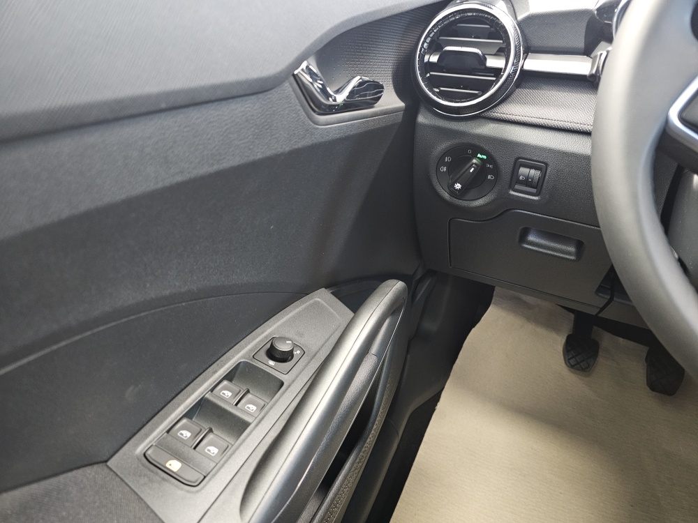 Skoda Fabia  bei Hoffmann Automobile in Wolfsburg kaufen und sofort mitnehmen - Bild 16