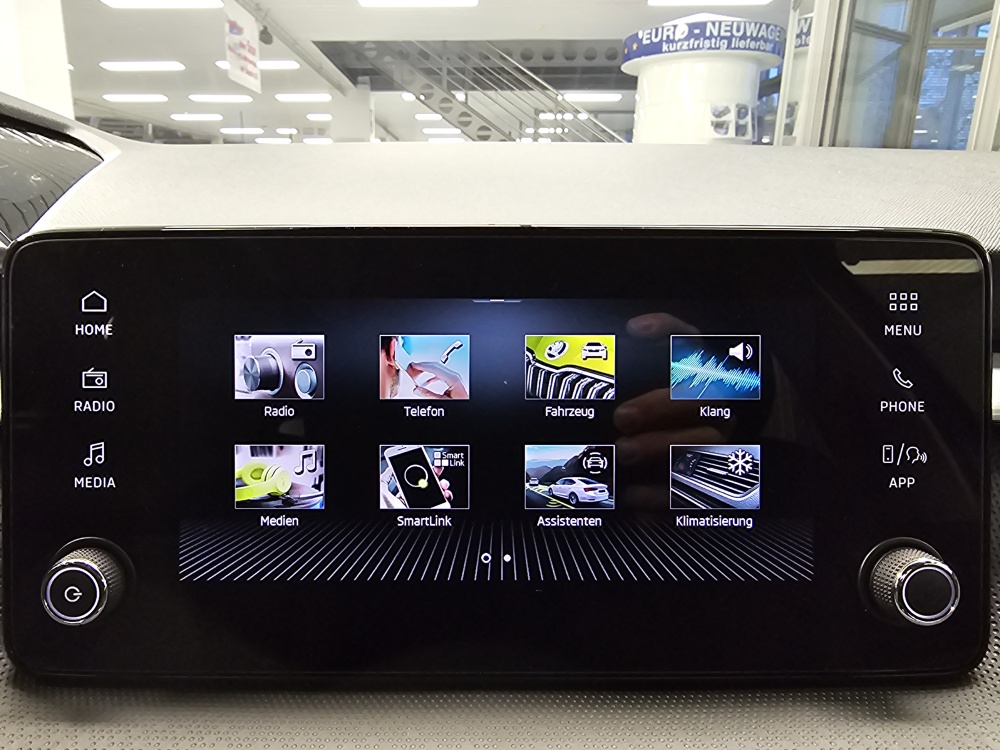 Skoda Fabia  bei Hoffmann Automobile in Wolfsburg kaufen und sofort mitnehmen - Bild 8