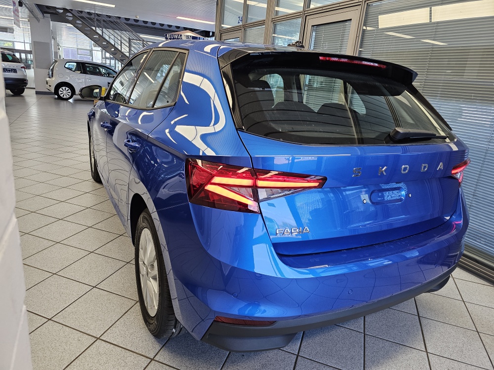 Skoda Fabia  bei Hoffmann Automobile in Wolfsburg kaufen und sofort mitnehmen - Bild 3