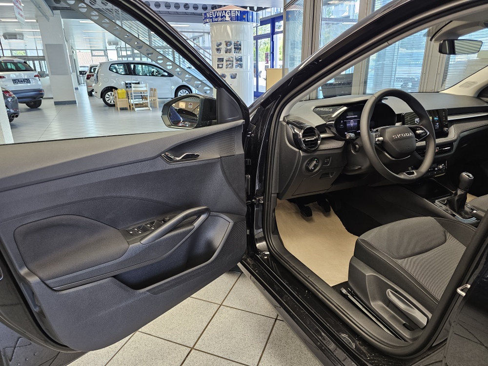 Skoda Fabia  bei Hoffmann Automobile in Wolfsburg kaufen und sofort mitnehmen - Bild 20