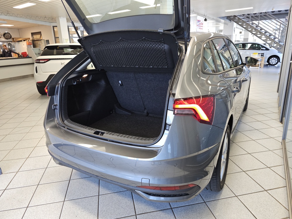 Skoda Scala  bei Hoffmann Automobile in Wolfsburg kaufen und sofort mitnehmen - Bild 2